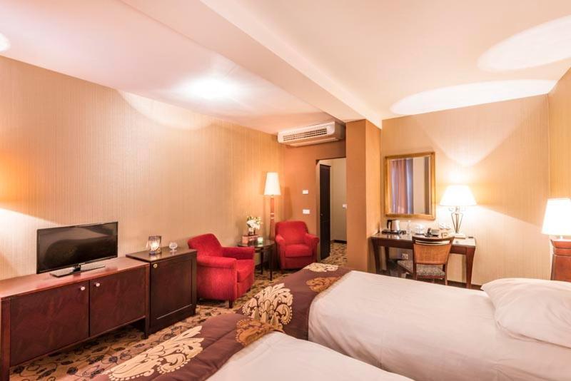 Great Polonia Krakow Kazimierz Aparthotel Luaran gambar