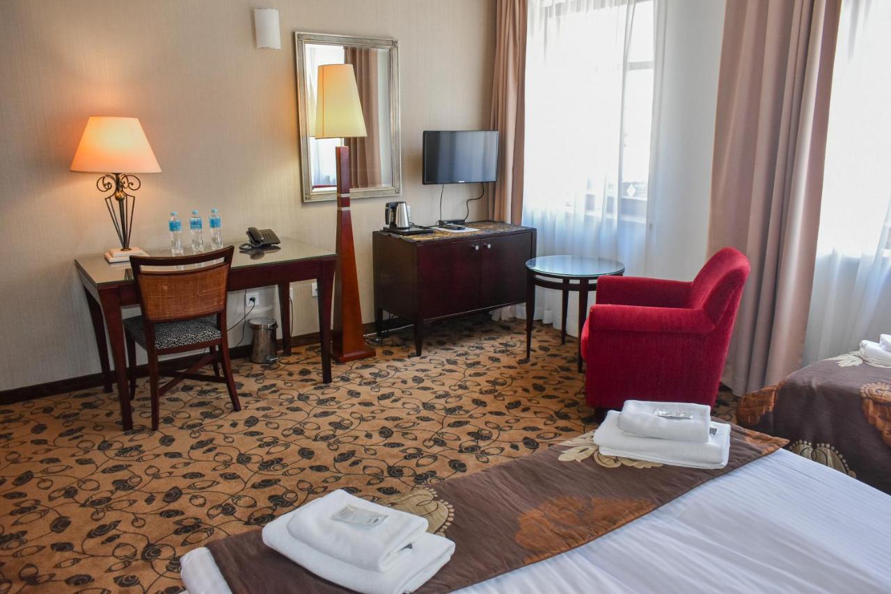 Great Polonia Krakow Kazimierz Aparthotel Luaran gambar