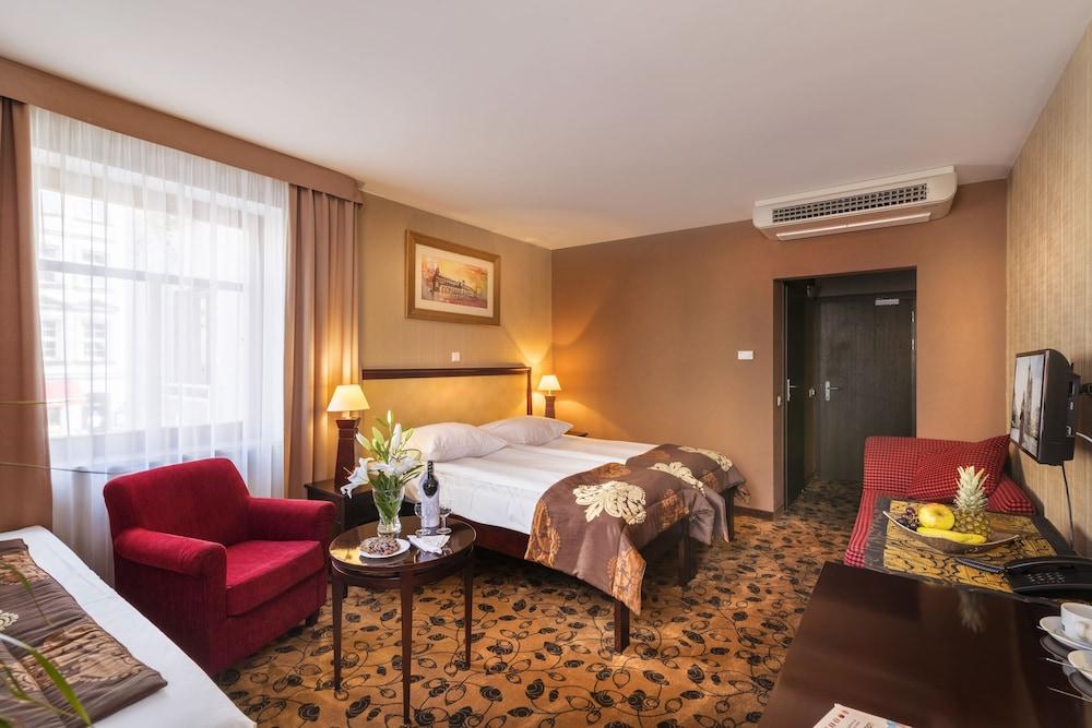 Great Polonia Krakow Kazimierz Aparthotel Luaran gambar
