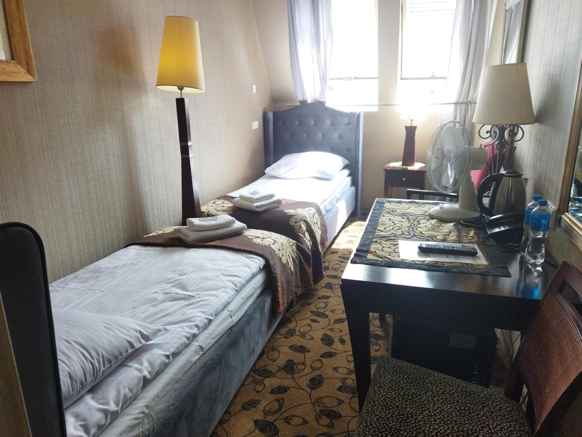 Great Polonia Krakow Kazimierz Aparthotel Bilik gambar